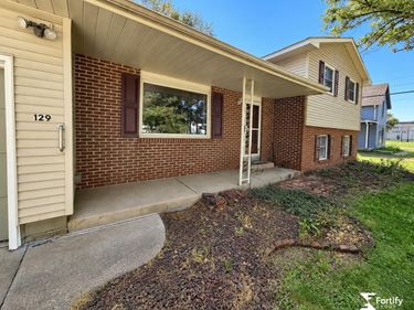 129 N 11Th Street, Geneva, NE 68361