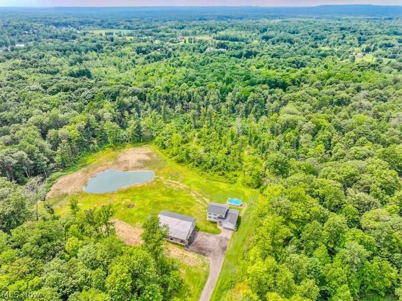 8860 Williams Road, Chardon, OH 44024 Photo 2