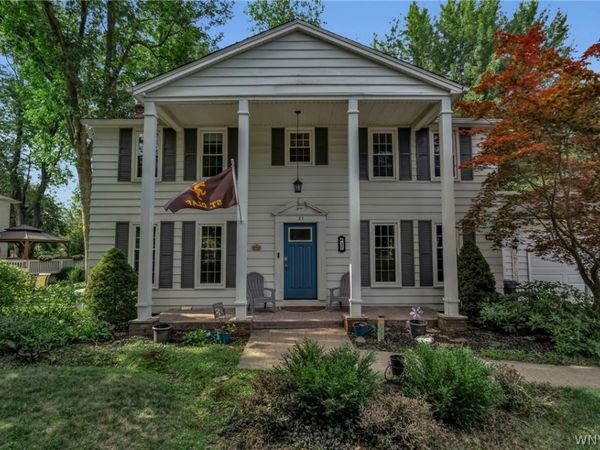 37 Pin Oak Drive , Buffalo, NY 14221
