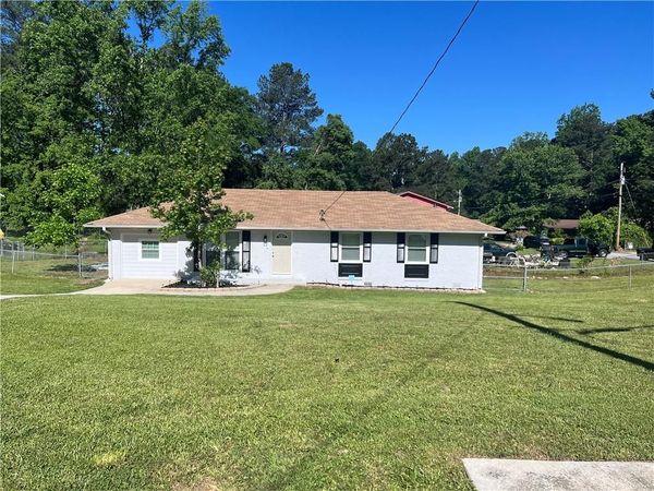2875 Carriage Lane , Atlanta, GA 30349