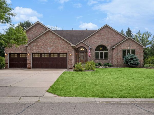 12735 42nd Place N, Plymouth, MN 55442