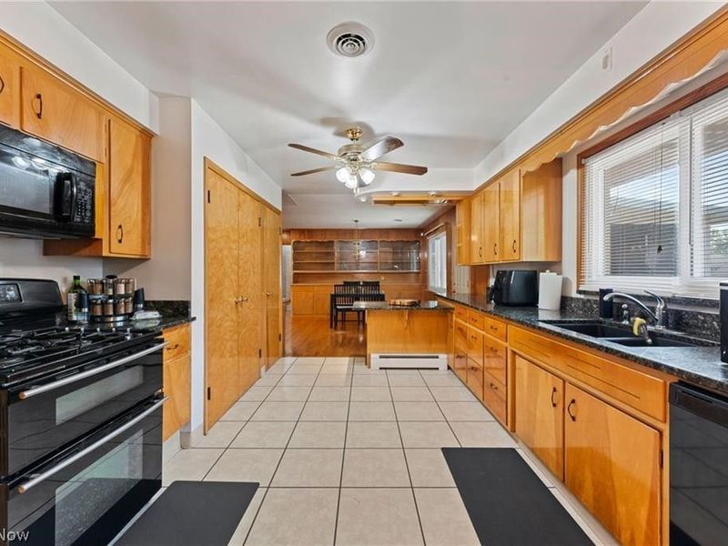 1731 W 36th Street, Lorain, OH 44053 Photo 16