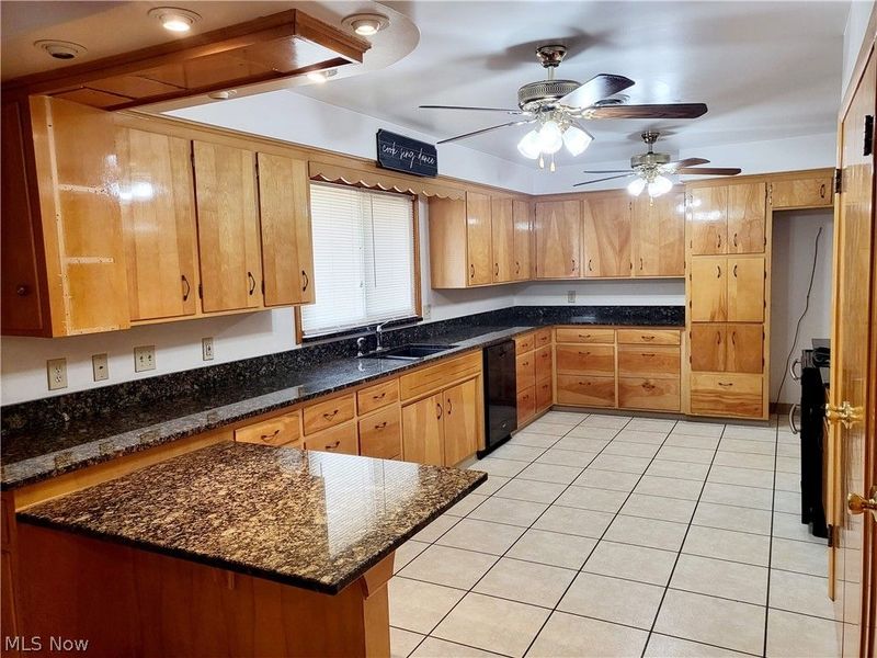 1731 W 36th Street, Lorain, OH 44053 Photo 19