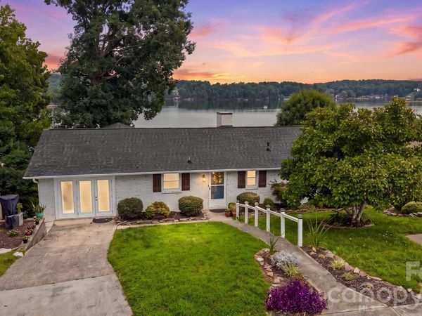 220 Lakeshore Lane, Taylorsville, NC 28681