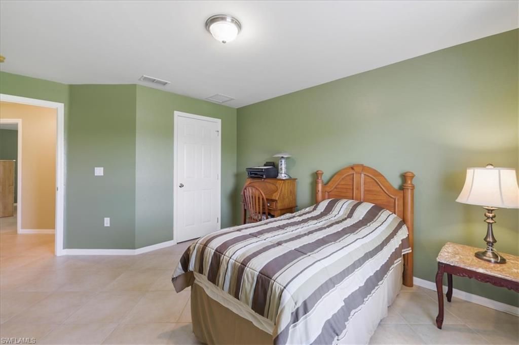 8141 Liriope Loop , Lehigh Acres, FL 33972 Photo