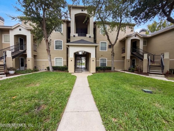 1701 THE GREENS Way, Unit 523, Jacksonville Beach, FL 32250