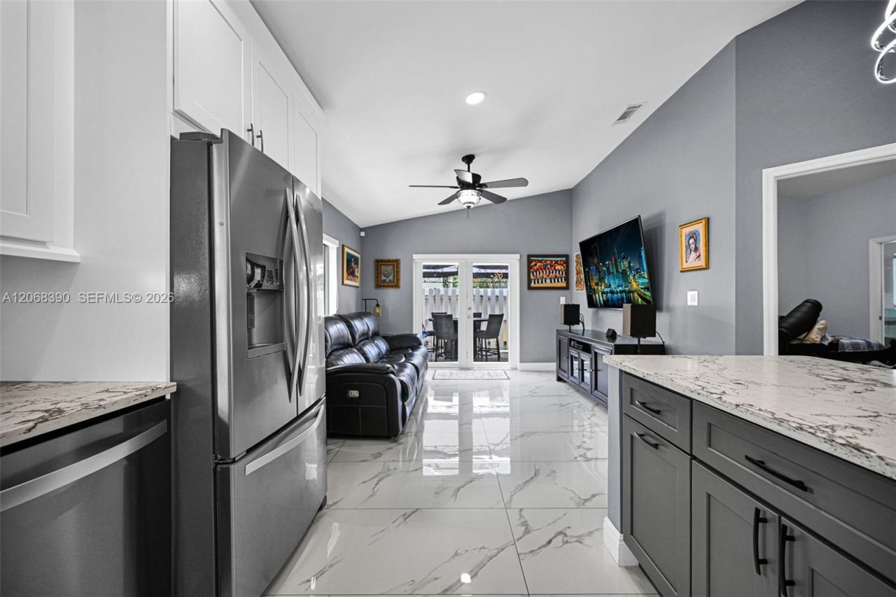 17640 SW 4th Ct , Pembroke Pines, FL 33029 Photo