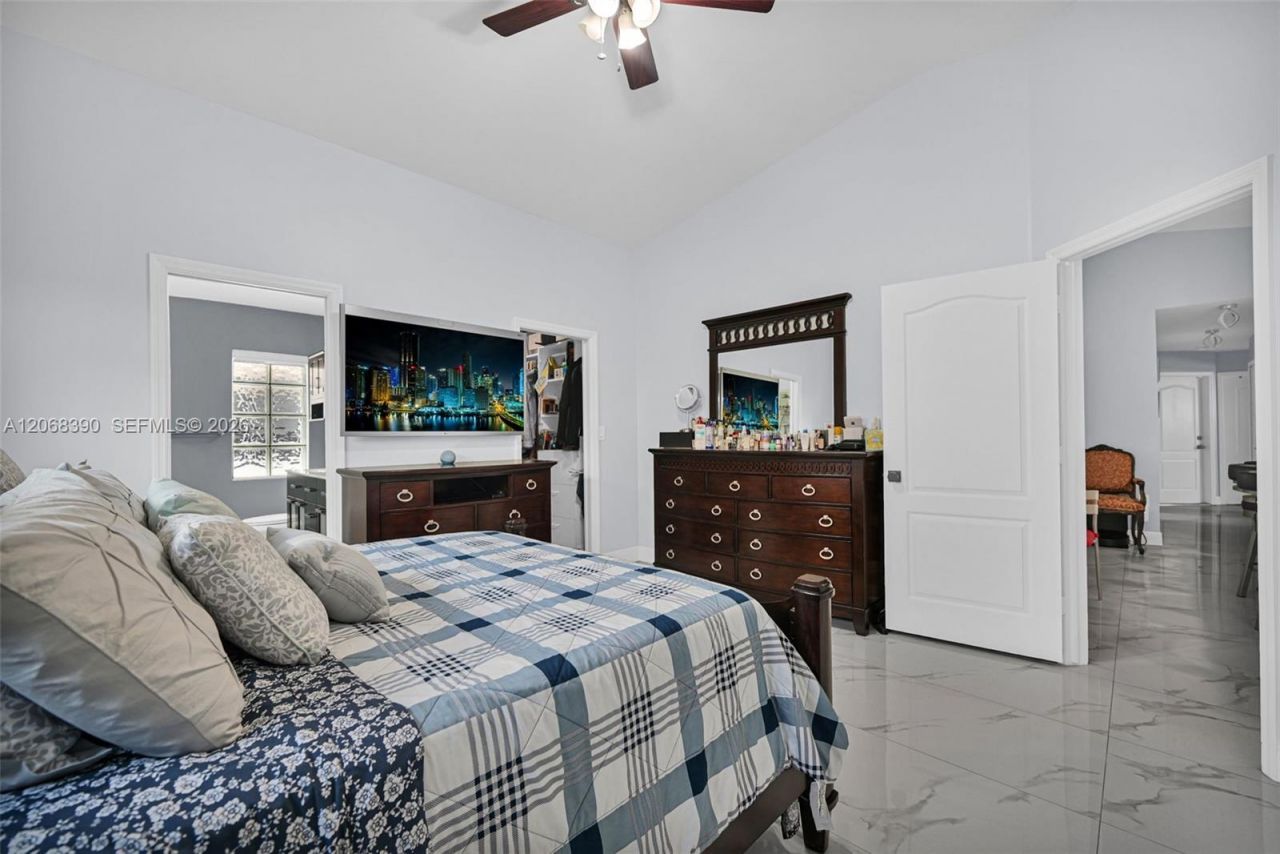 17640 SW 4th Ct , Pembroke Pines, FL 33029 Photo
