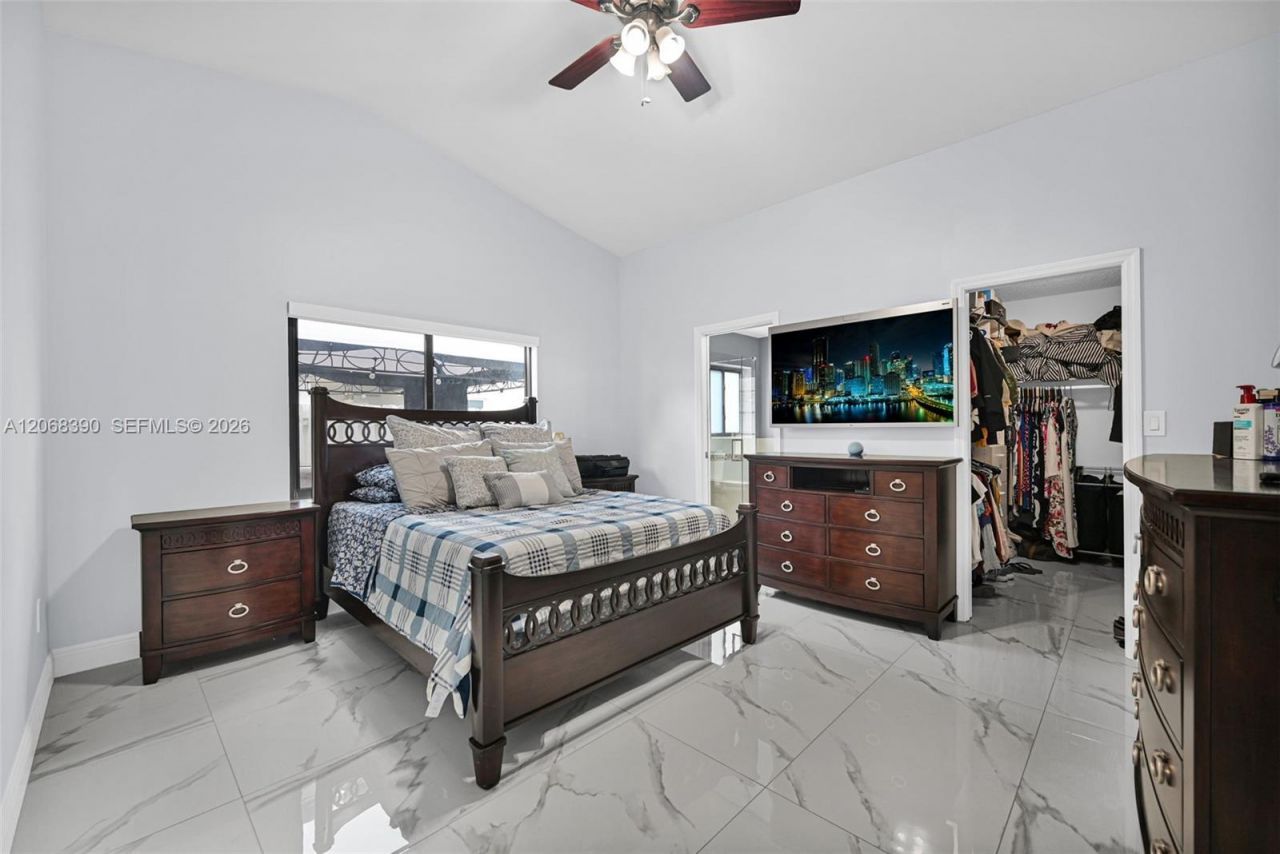 17640 SW 4th Ct , Pembroke Pines, FL 33029 Photo
