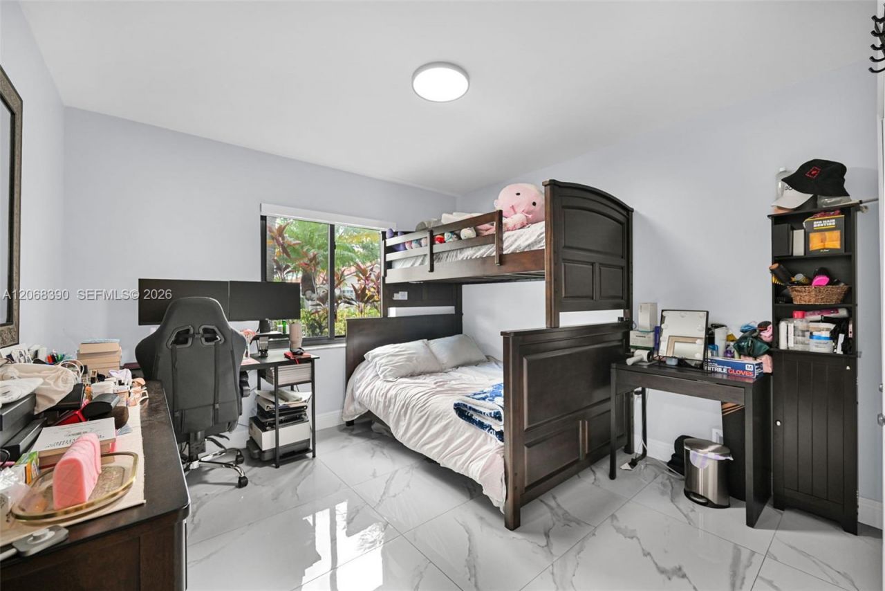 17640 SW 4th Ct , Pembroke Pines, FL 33029 Photo