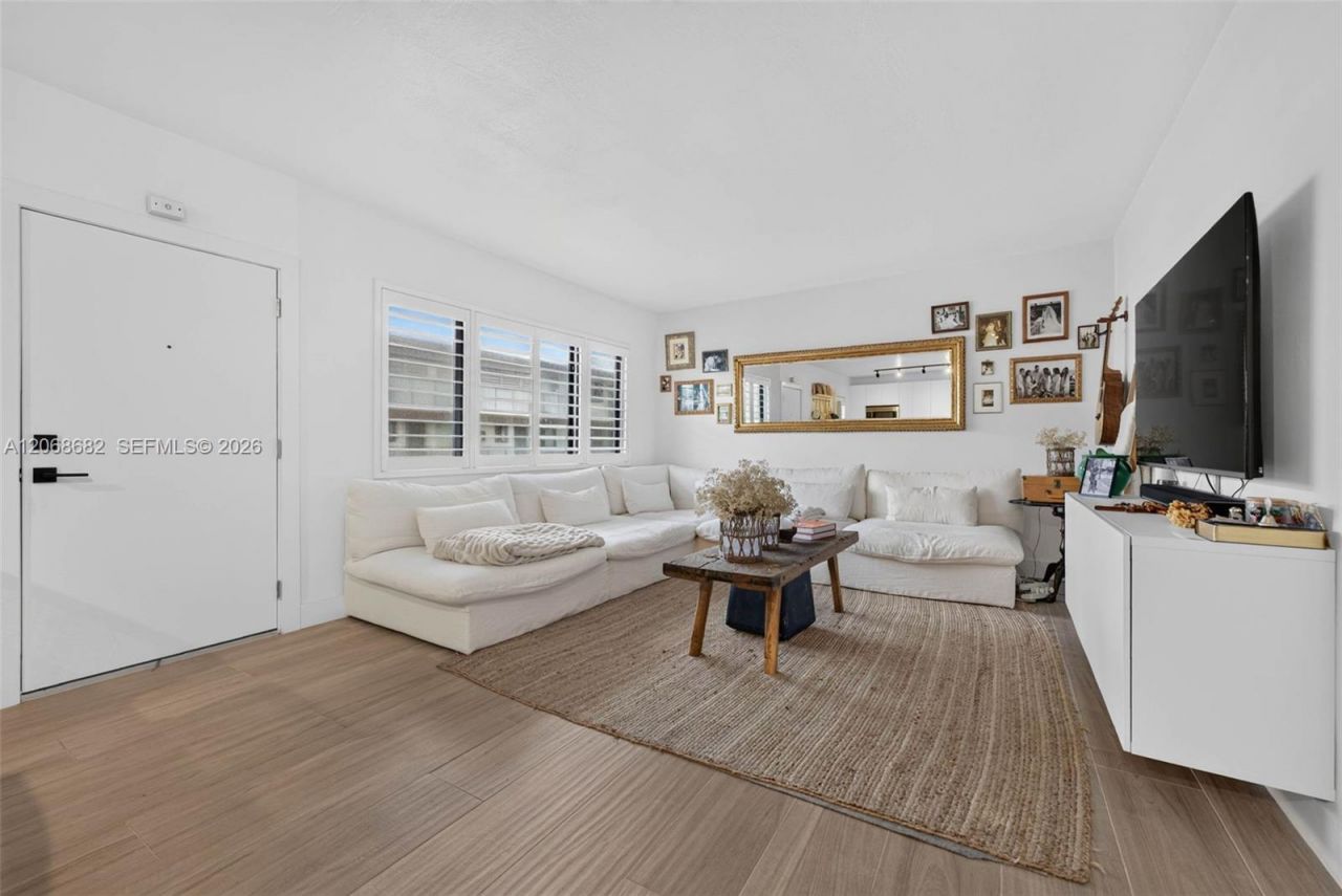 2924 Day Ave , Unit N314, Miami, FL 33133 Photo
