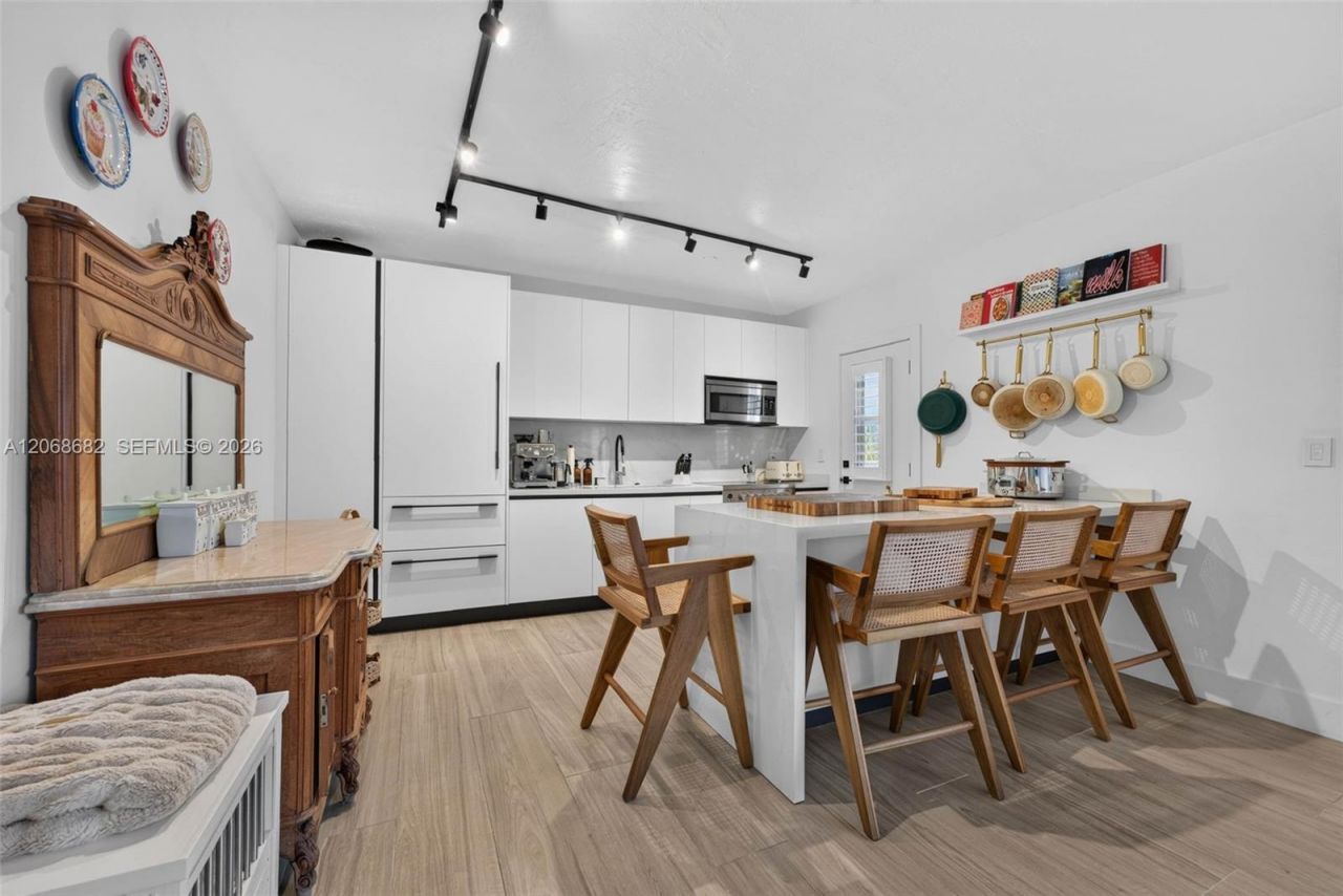 2924 Day Ave , Unit N314, Miami, FL 33133 Photo