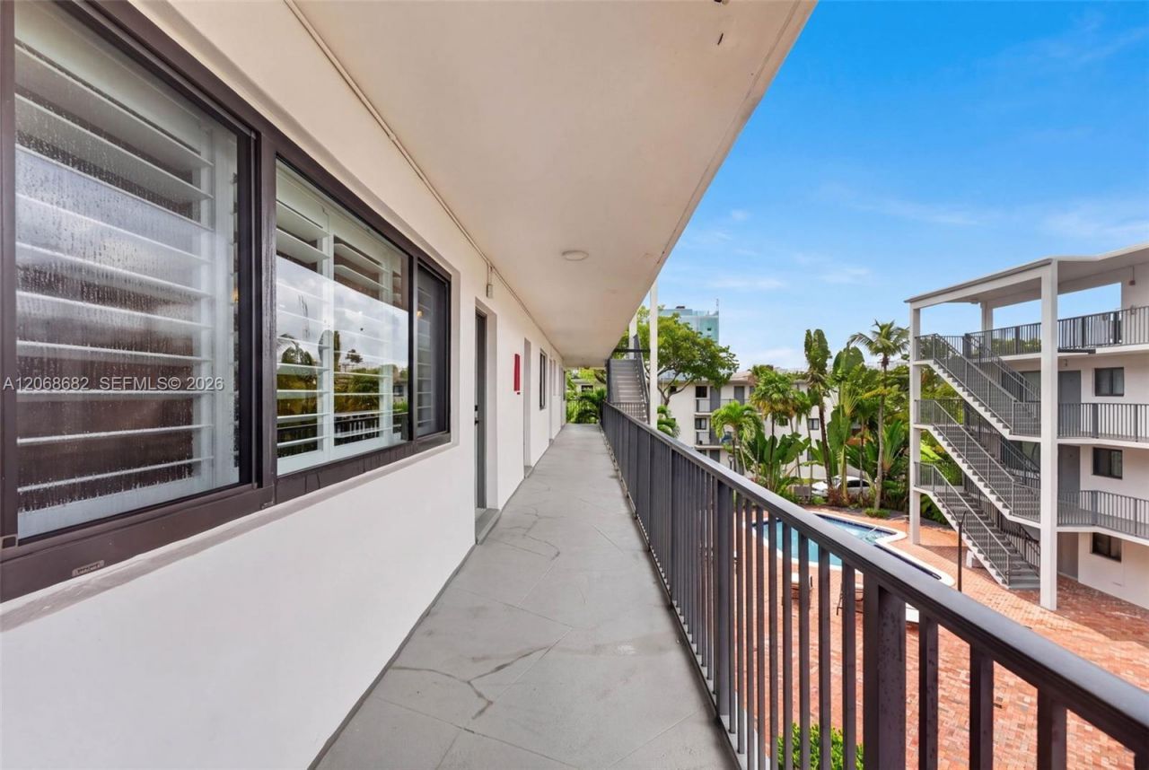 2924 Day Ave , Unit N314, Miami, FL 33133 Photo