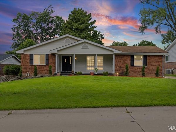 1515 Lisa Drive, Florissant, MO 63033