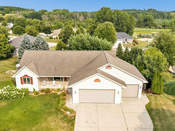 1416 WILBERT HILL COURT, Howard, WI 54313