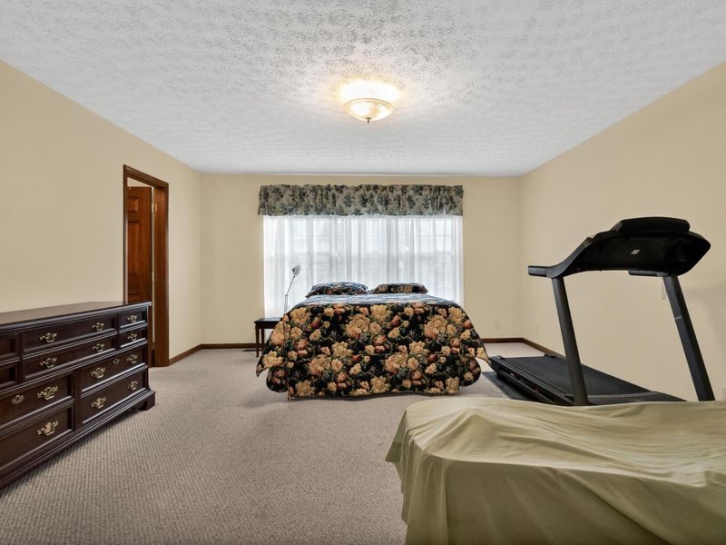 6681 Chelton Place, Westerville, OH 43082 Photo 17