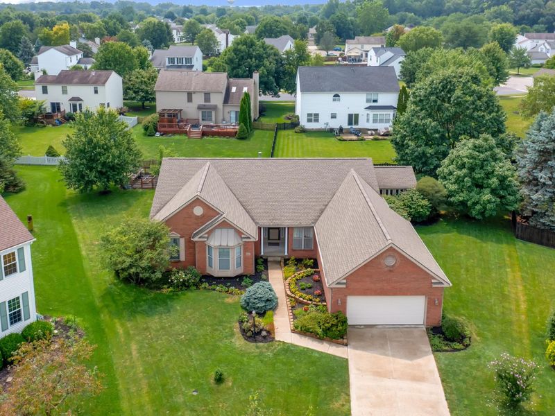 6681 Chelton Place, Westerville, OH 43082 Photo 2
