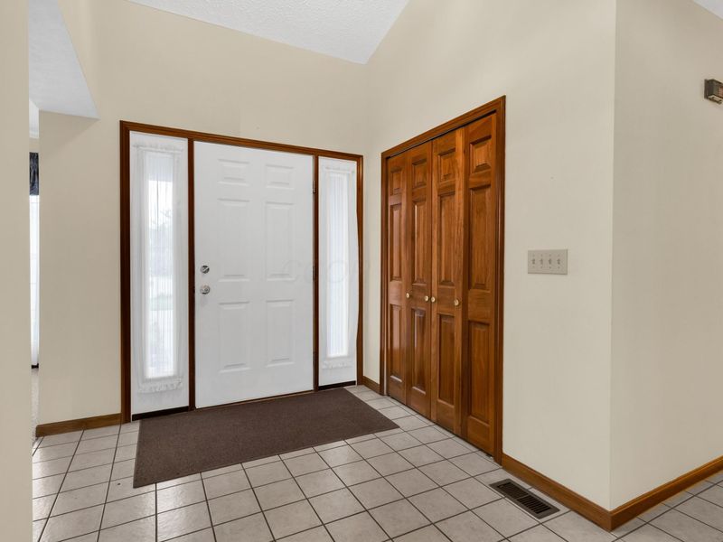 6681 Chelton Place, Westerville, OH 43082 Photo 5