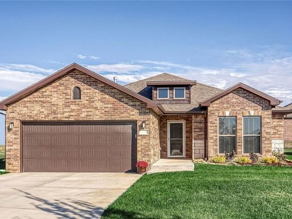 15624 Austin Court, Basehor, KS 66007