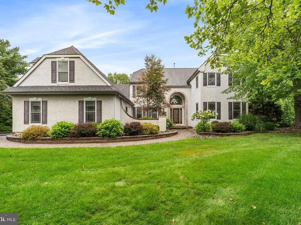 1 WOODLAND DRIVE, CRANBURY, NJ 08512