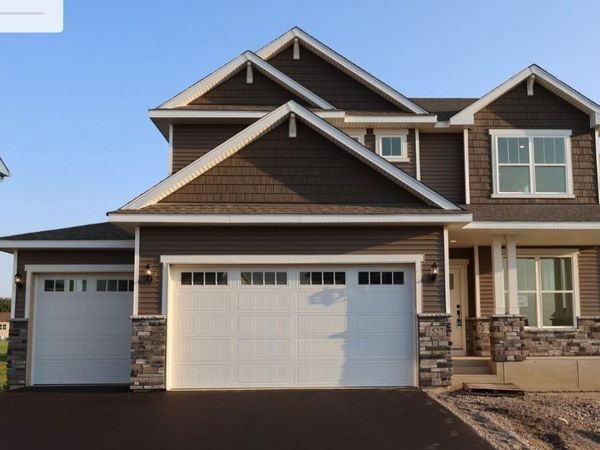 1527 Philipp Way, Shakopee, MN 55379