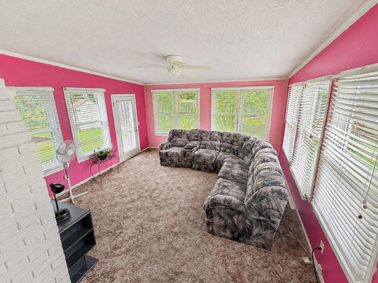 300 Driver Avenue Photo 25