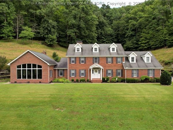 804 Trace Fork Road, Chapmanville, WV 25508