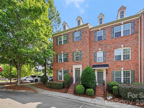 768 Naramore Street, Davidson, NC 28036