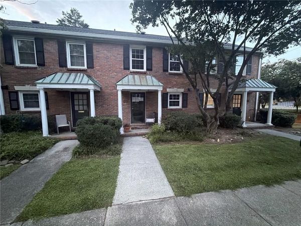 6700 Roswell Road, Unit 33E, Sandy Springs, GA 30328