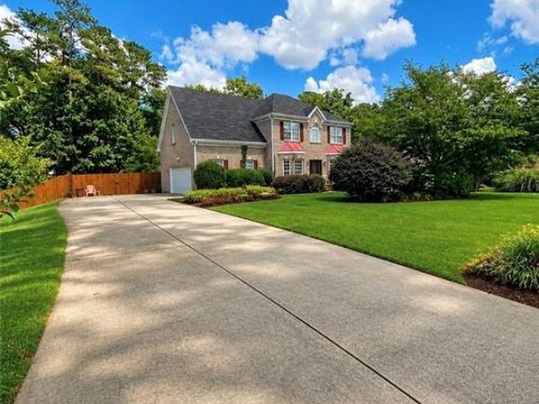 2841 Weatherstone Circle, Conyers, GA 30094