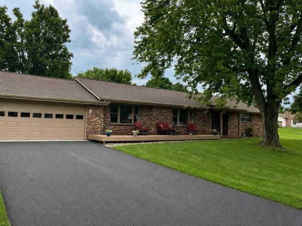 2475 Cherokee Drive , London, OH 43140