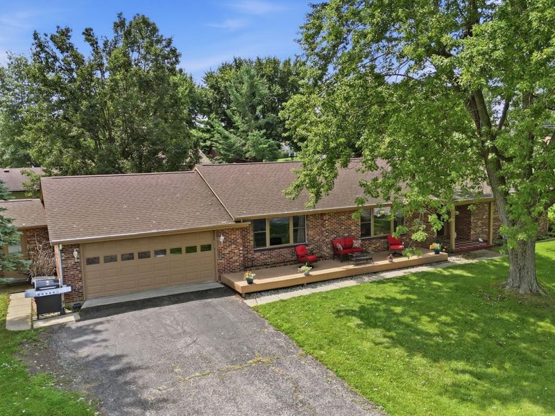 2475 Cherokee Drive, London, OH 43140 Photo 2