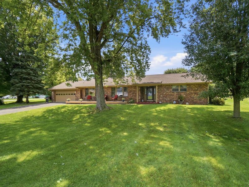 2475 Cherokee Drive, London, OH 43140 Photo 3