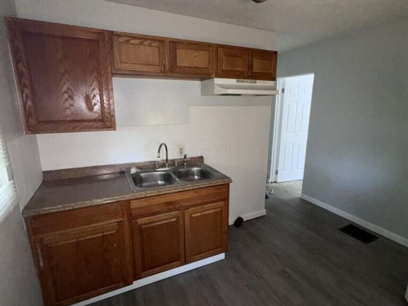 2155 Schenley Drive, Columbus, OH 43219 Photo 7