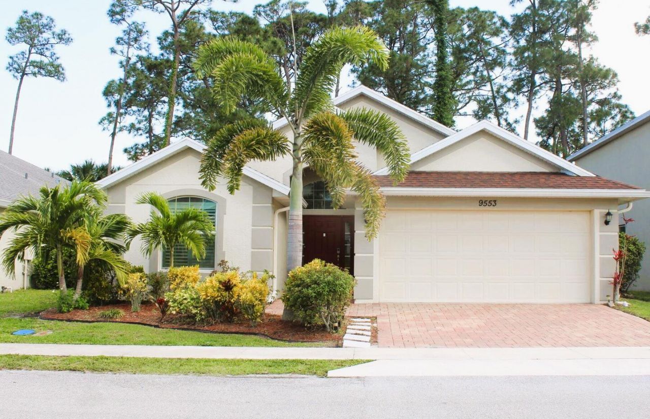 9553 Sea Spray Drive, Fort Pierce, FL 34945 Main Photo