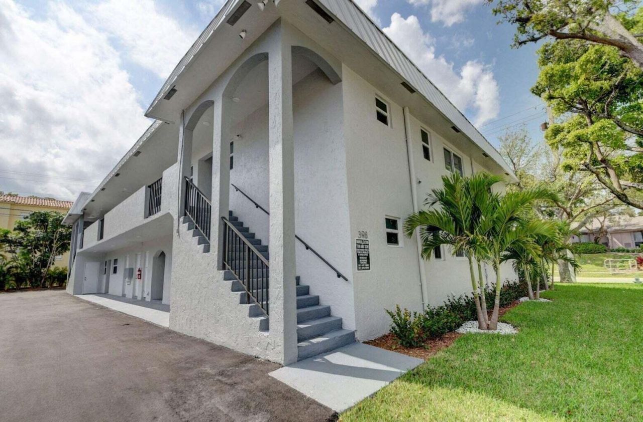 398 W Camino Real, Unit 1, Boca Raton, FL 33432 Photo