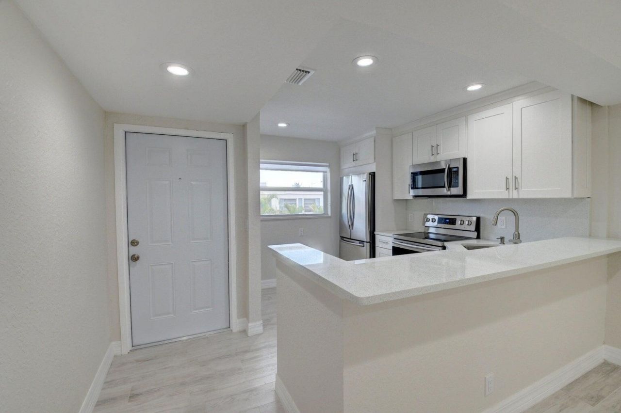 398 W Camino Real, Unit 1, Boca Raton, FL 33432 Photo