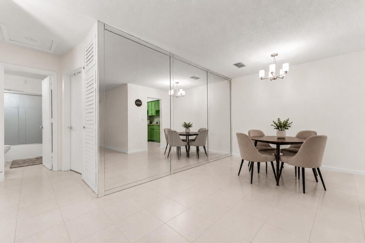 1431 S 14th Avenue, Unit 209, Hollywood, FL 33020 Photo