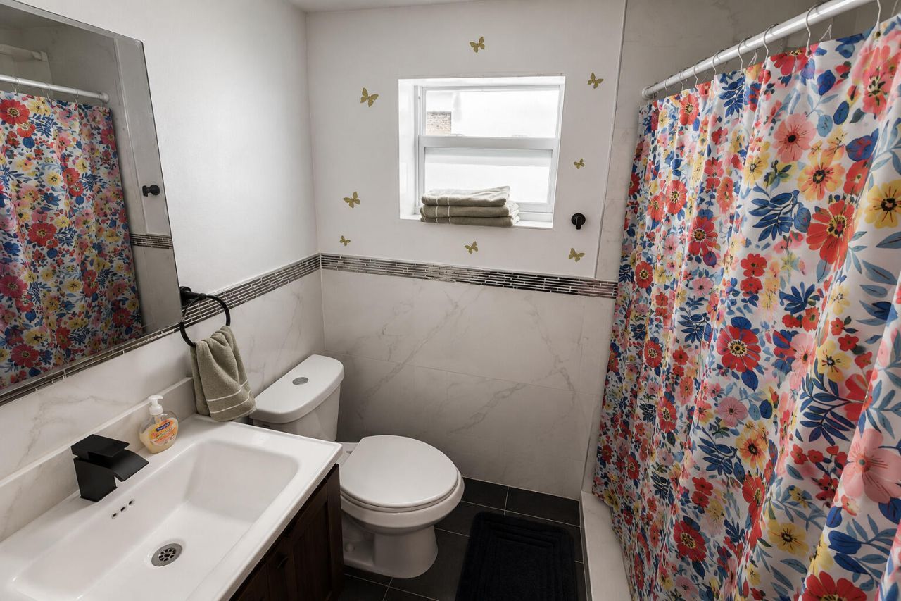 325 NW 135th Street, North Miami, FL 33168 Photo