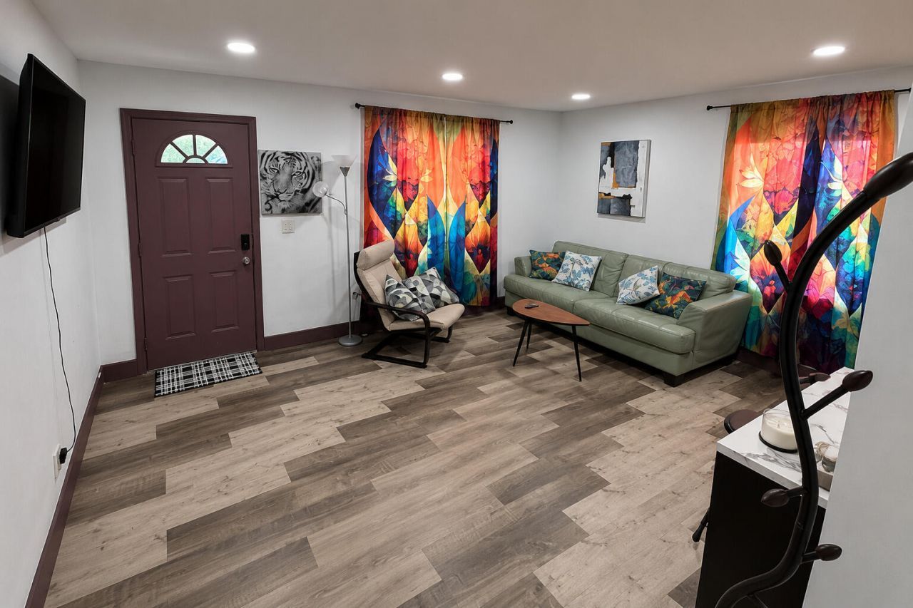325 NW 135th Street, North Miami, FL 33168 Photo