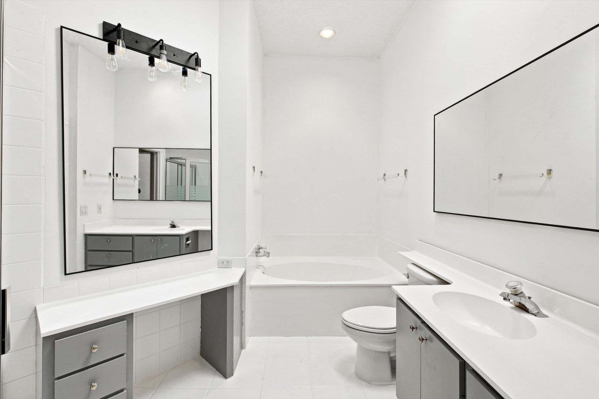 240 NW Bentley Circle, Port Saint Lucie, FL 34986 Photo