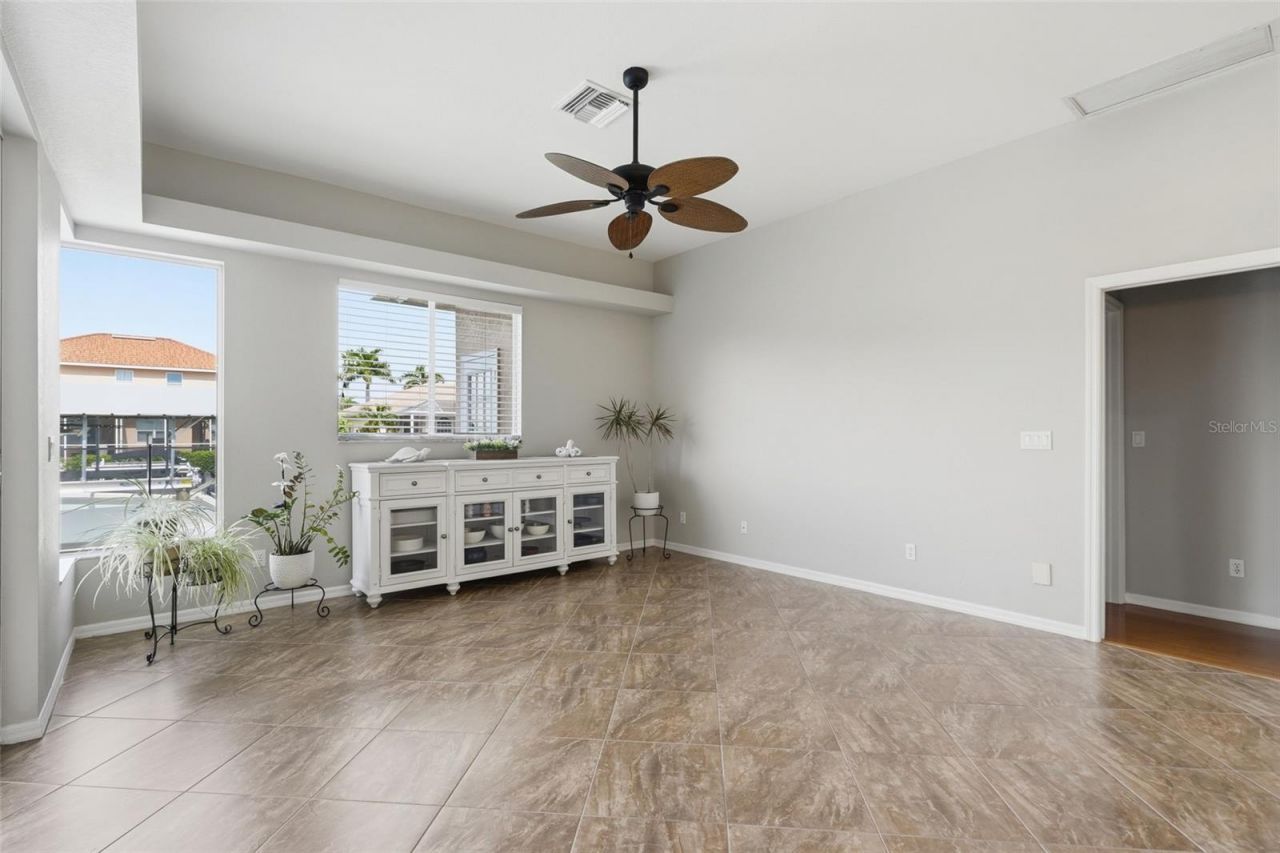 5020 SW 8th Place , Cape Coral, FL 33914 Photo