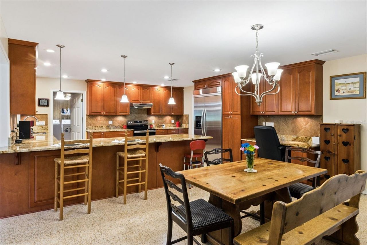 101 Ronele Drive , Brandon, FL 33511 Photo