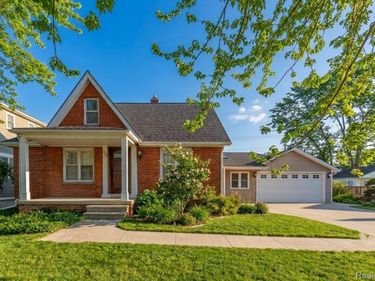 718 N Altadena Avenue , Royal Oak, Mi 48067