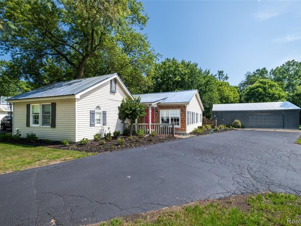308 N Seymour Road , Flushing, Mi 48433