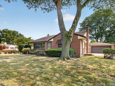 8936 Nevada Street, Livonia, Mi 48150