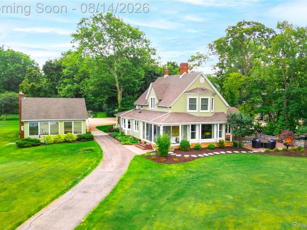 21843 West River Road, Grosse Ile Township, Mi 48138