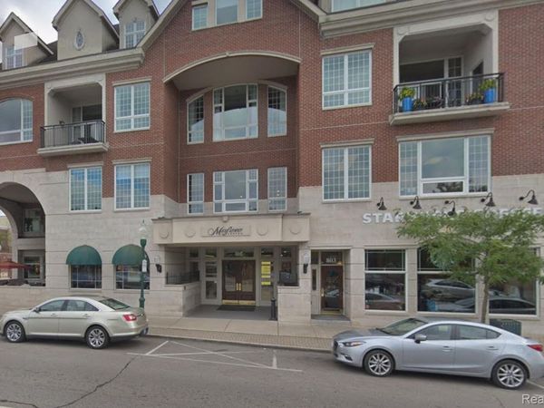 801 W Ann Arbor Trail, Unit 306, Plymouth, Mi 48170