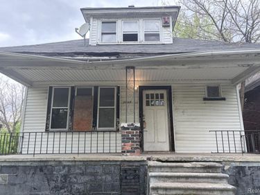 10449 Sterritt Street, Detroit, Mi 48213