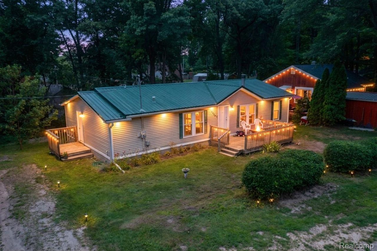 1325 Hillside Drive, Deerfield Township, Mi 48421 Main Photo
